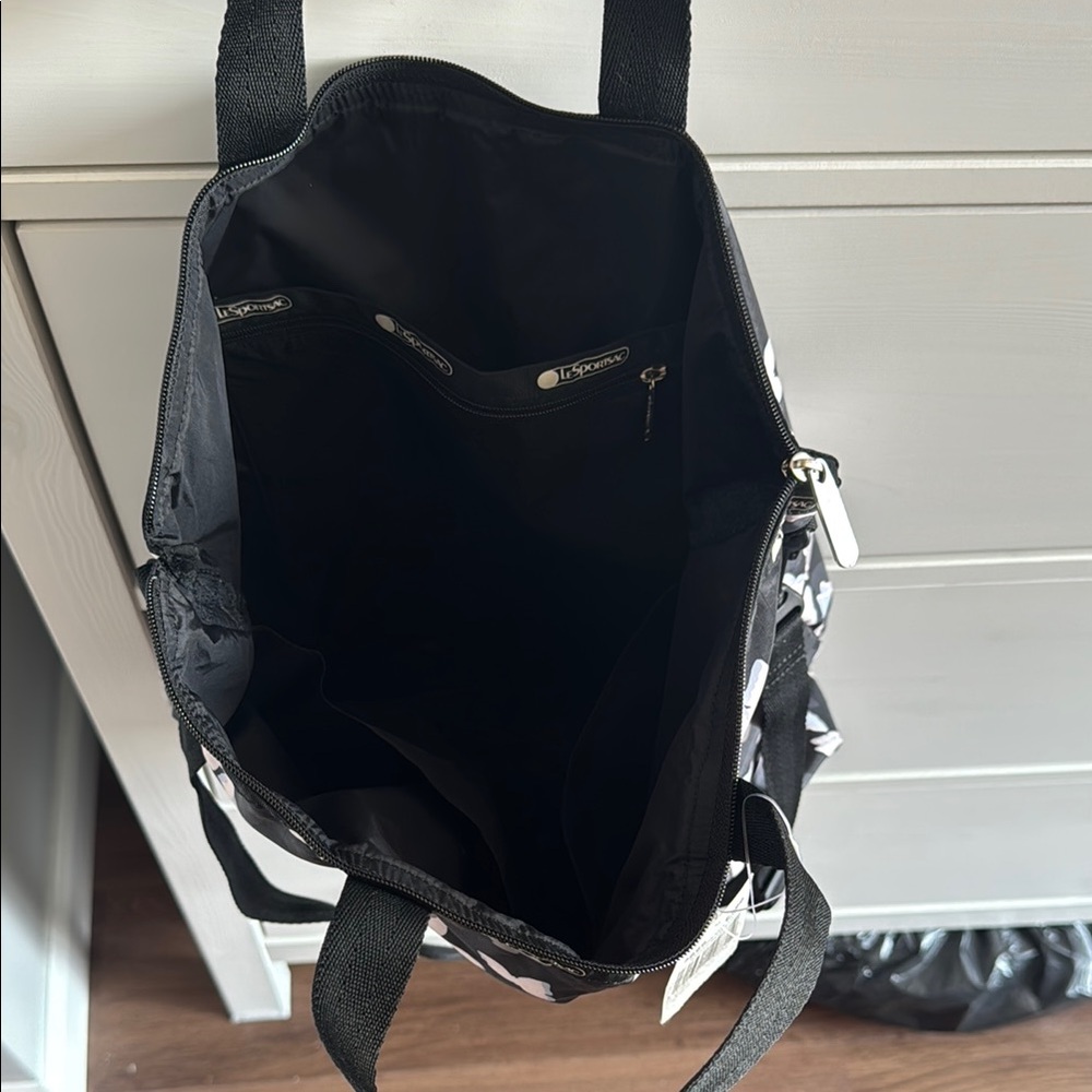 NWT Lesportsac Butterfly Bag and Wallet Set - Picture 3 of 6